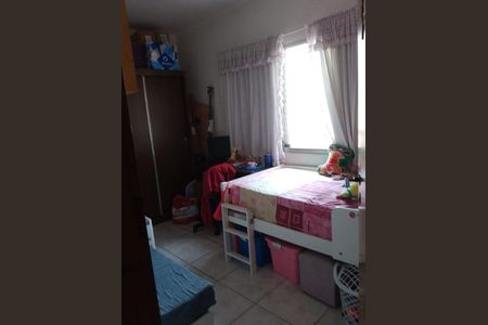 Casa à venda com 4 quartos, 146m² em Jardim Marisa, São Paulo