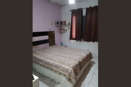 Casa à venda com 4 quartos, 146m² em Jardim Marisa, São Paulo