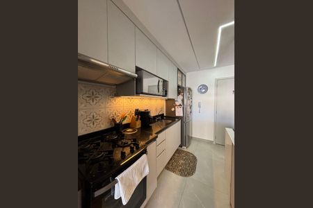 Cozinha de apartamento para alugar com 3 quartos, 89m² em Tamboré, Barueri