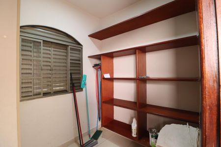 Casa para alugar com 312m², 3 quartos e 4 vagasDispensa - Depósito
