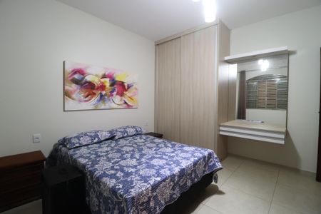 Casa para alugar com 312m², 3 quartos e 4 vagasQuarto 1