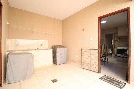 Casa para alugar com 312m², 3 quartos e 4 vagasÁrea de Serviço