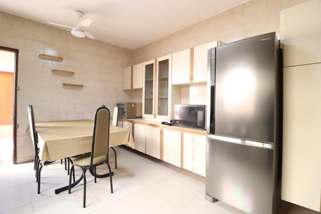 Casa para alugar com 312m², 3 quartos e 4 vagasCozinha