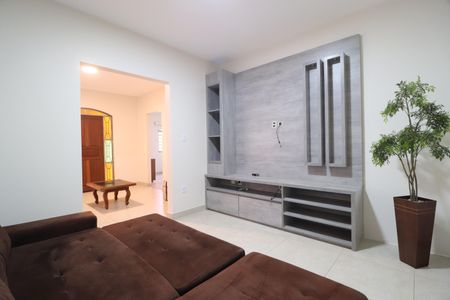 Casa para alugar com 312m², 3 quartos e 4 vagasSala