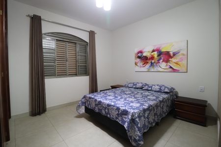 Casa para alugar com 312m², 3 quartos e 4 vagasQuarto 1