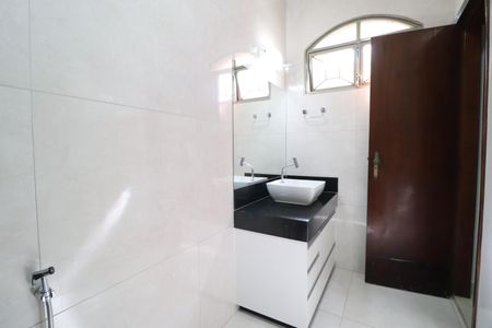 Casa para alugar com 312m², 3 quartos e 4 vagasBanheiro do Quarto 3