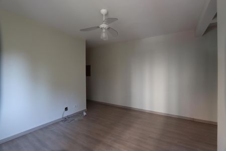 Sala de apartamento para alugar com 3 quartos, 74m² em Vila Alpina, São Paulo