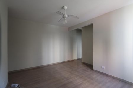 Sala de apartamento para alugar com 3 quartos, 74m² em Vila Alpina, São Paulo