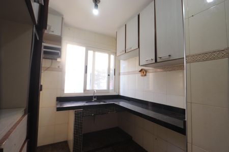 Cozinha de apartamento para alugar com 3 quartos, 74m² em Vila Alpina, São Paulo