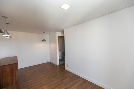 SALA DOIS AMBIENTES de apartamento para alugar com 2 quartos, 62m² em Centro, Campinas