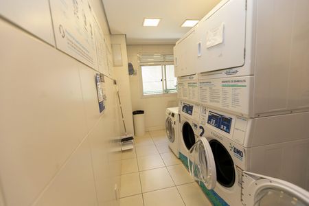 ÁREA COMUM LAVANDERIA de apartamento para alugar com 2 quartos, 62m² em Centro, Campinas