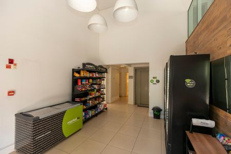 ÁREA COMUM MINI MERCADO de apartamento para alugar com 2 quartos, 62m² em Centro, Campinas