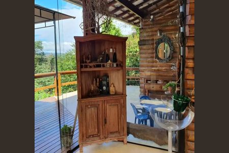 Casa de condomínio à venda com 450m², 3 quartos e 3 vagas
