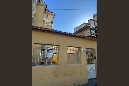 Apartamento à venda com 120m², 3 quartos e sem vaga Apartamento à venda com 120m², 3 quartos e sem vagaFachada