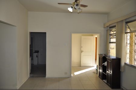 Apartamento à venda com 120m², 3 quartos e sem vagaSala