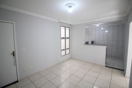 Sala de apartamento à venda com 2 quartos, 48m² em Diamante, Belo Horizonte