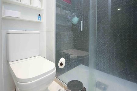 Apartamento à venda com 50m², 1 quarto e 1 vaga Apartamento à venda com 50m², 1 quarto e 1 vagaBanheiro