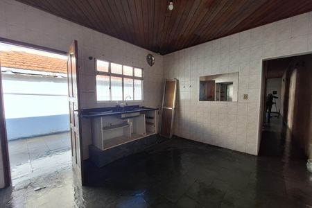 Casa para alugar com 225m², 2 quartos e 3 vagasCozinha