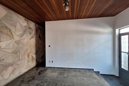 Casa para alugar com 225m², 2 quartos e 3 vagasSala