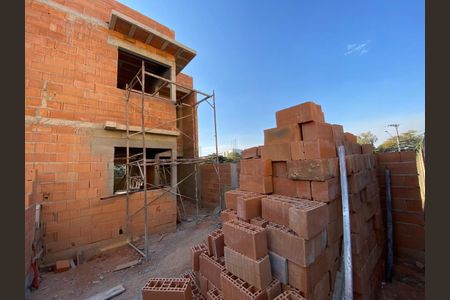 Casa à venda com 3 quartos, 160m² em Santa Amelia, Belo Horizonte