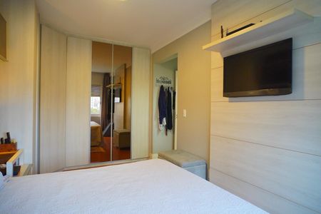 Quarto suíte  de apartamento para alugar com 3 quartos, 93m² em Petrópolis, Porto Alegre