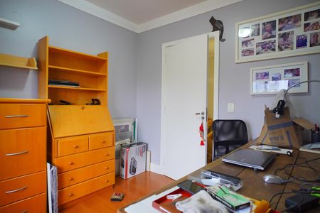 Quarto 3 de apartamento para alugar com 3 quartos, 93m² em Petrópolis, Porto Alegre