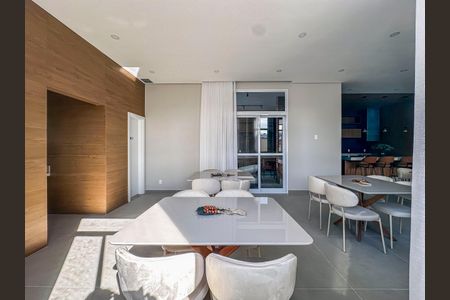 Apartamento à venda com 94m², 3 quartos e 2 vagas Apartamento à venda com 94m², 3 quartos e 2 vagasÁrea comum - Salão de festas