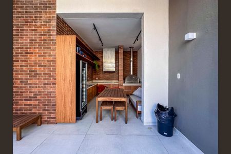 Apartamento à venda com 94m², 3 quartos e 2 vagas Apartamento à venda com 94m², 3 quartos e 2 vagasÁrea comum - Churrasqueira