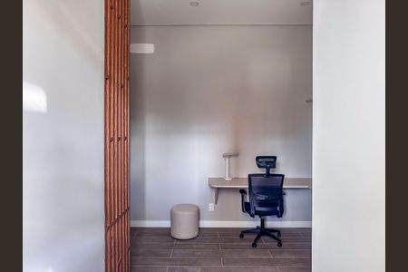 Apartamento à venda com 94m², 3 quartos e 2 vagas Apartamento à venda com 94m², 3 quartos e 2 vagasOffice