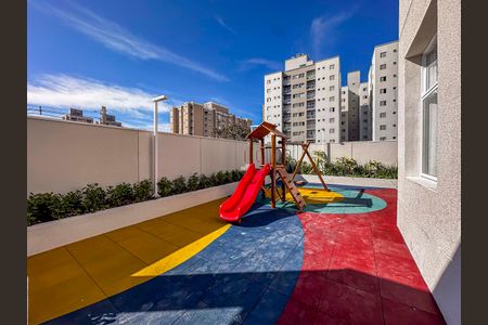 Apartamento à venda com 94m², 3 quartos e 2 vagas Apartamento à venda com 94m², 3 quartos e 2 vagasÁrea comum - Playground