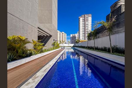 Apartamento à venda com 94m², 3 quartos e 2 vagas Apartamento à venda com 94m², 3 quartos e 2 vagasÁrea comum - Piscina