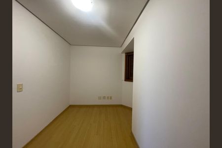 Apartamento para alugar com 120m², 3 quartos e 1 vaga