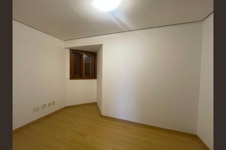 Apartamento para alugar com 120m², 3 quartos e 1 vaga