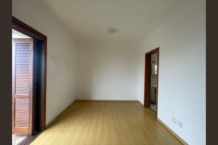 Apartamento para alugar com 120m², 3 quartos e 1 vaga