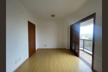 Apartamento para alugar com 120m², 3 quartos e 1 vaga