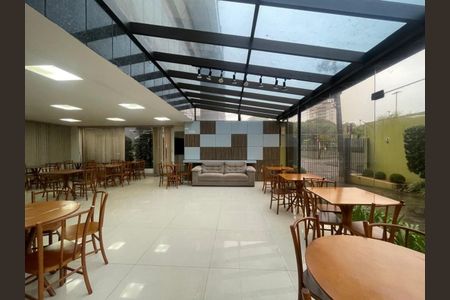 Apartamento para alugar com 120m², 3 quartos e 1 vaga
