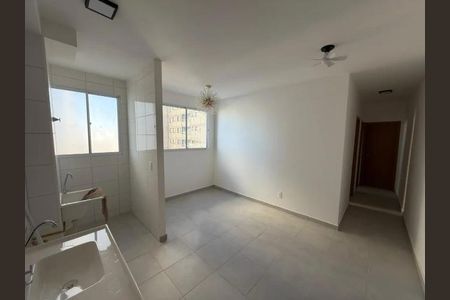 Cozinha de apartamento para alugar com 1 quarto, 53m² em Jardim Patricia, Uberlândia