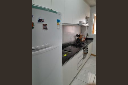 Cozinha de casa de condomínio para alugar com 2 quartos, 40m² em Restinga, Porto Alegre