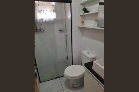 Banheiro de casa de condomínio para alugar com 2 quartos, 40m² em Restinga, Porto Alegre