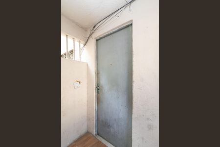 Entrada de apartamento para alugar com 1 quarto, 60m² em Realengo, Rio de Janeiro
