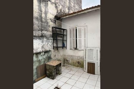 Casa à venda com 2 quartos, 70m² em Jardim Rizzo, São Paulo