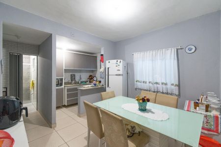 Sala de jantar da casa 1 de casa à venda com 5 quartos, 180m² em Conjunto Residencial Jardim Canaa, São Paulo