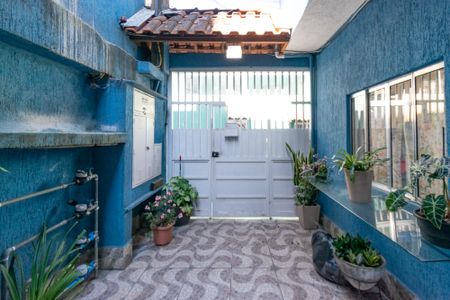 Quintal de casa à venda com 5 quartos, 180m² em Conjunto Residencial Jardim Canaa, São Paulo