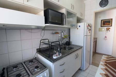 Cozinha de apartamento à venda com 2 quartos, 55m² em Jardim das Vertentes, São Paulo