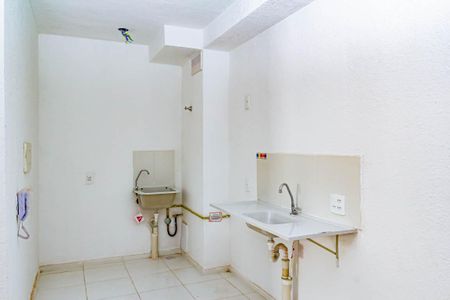 Cozinha -Área de serviço de apartamento para alugar com 2 quartos, 46m² em Fazenda da Juta, São Paulo