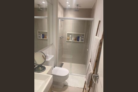 Apartamento à venda com 81m², 2 quartos e 1 vaga Apartamento à venda com 81m², 2 quartos e 1 vagaBanheiro