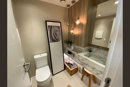 Apartamento à venda com 81m², 2 quartos e 1 vaga Apartamento à venda com 81m², 2 quartos e 1 vagaBanheiro