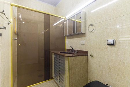 Banheiro de casa para alugar com 2 quartos, 110m² em Vila Carrão, São Paulo