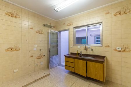 Cozinha de casa para alugar com 2 quartos, 110m² em Vila Carrão, São Paulo