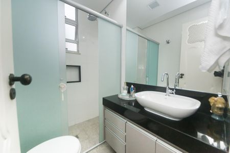 Banheiro Social 1 de apartamento à venda com 3 quartos, 125m² em Sion, Belo Horizonte
